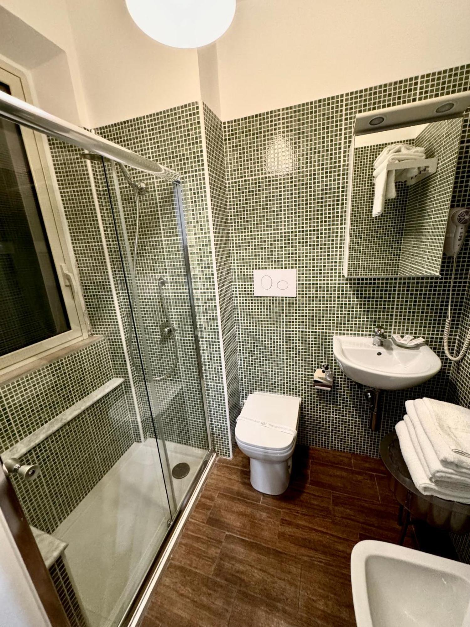 Enotria Bnb Bed & Breakfast Reggio di Calabria Luaran gambar