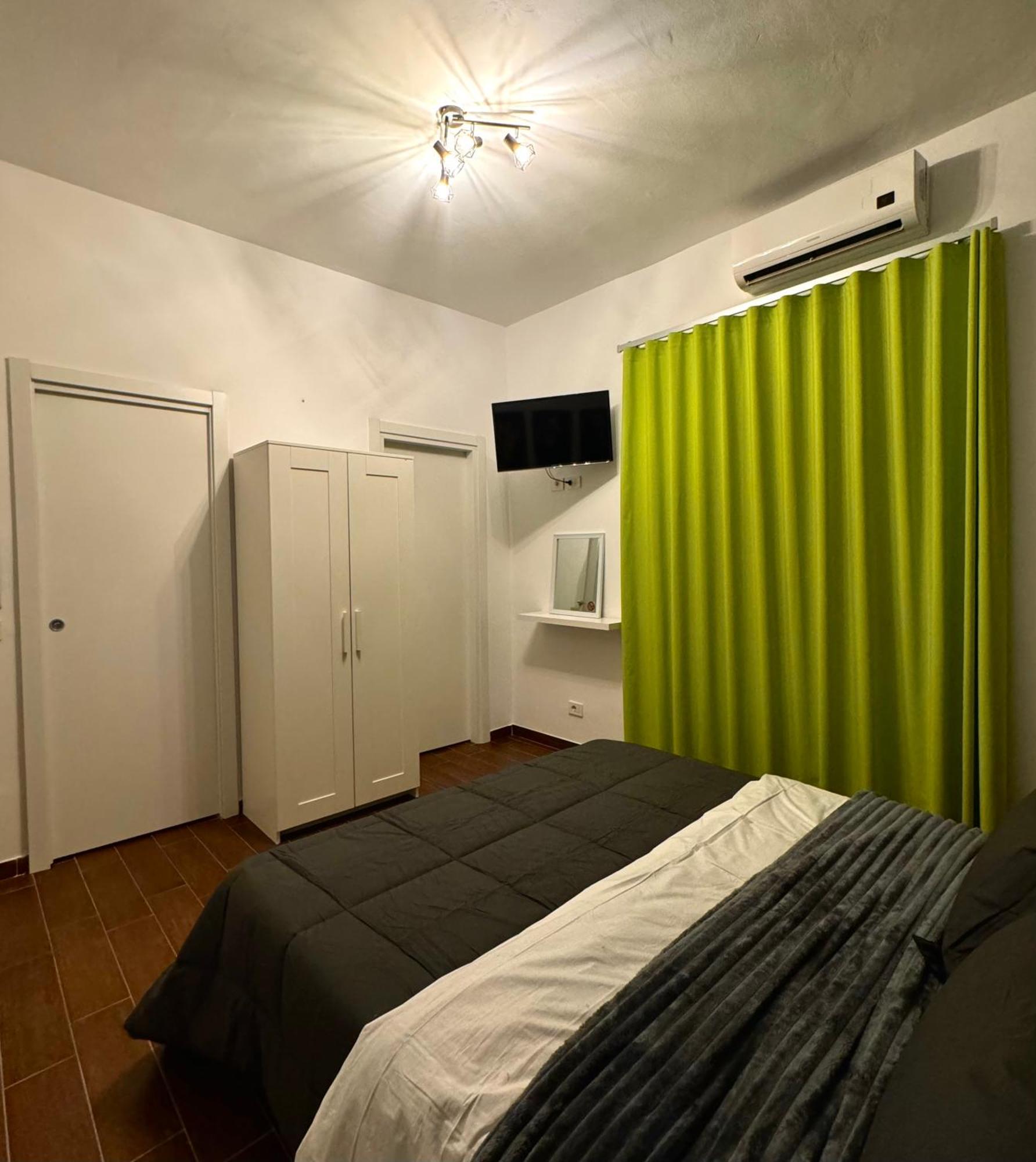 Enotria Bnb Bed & Breakfast Reggio di Calabria Luaran gambar